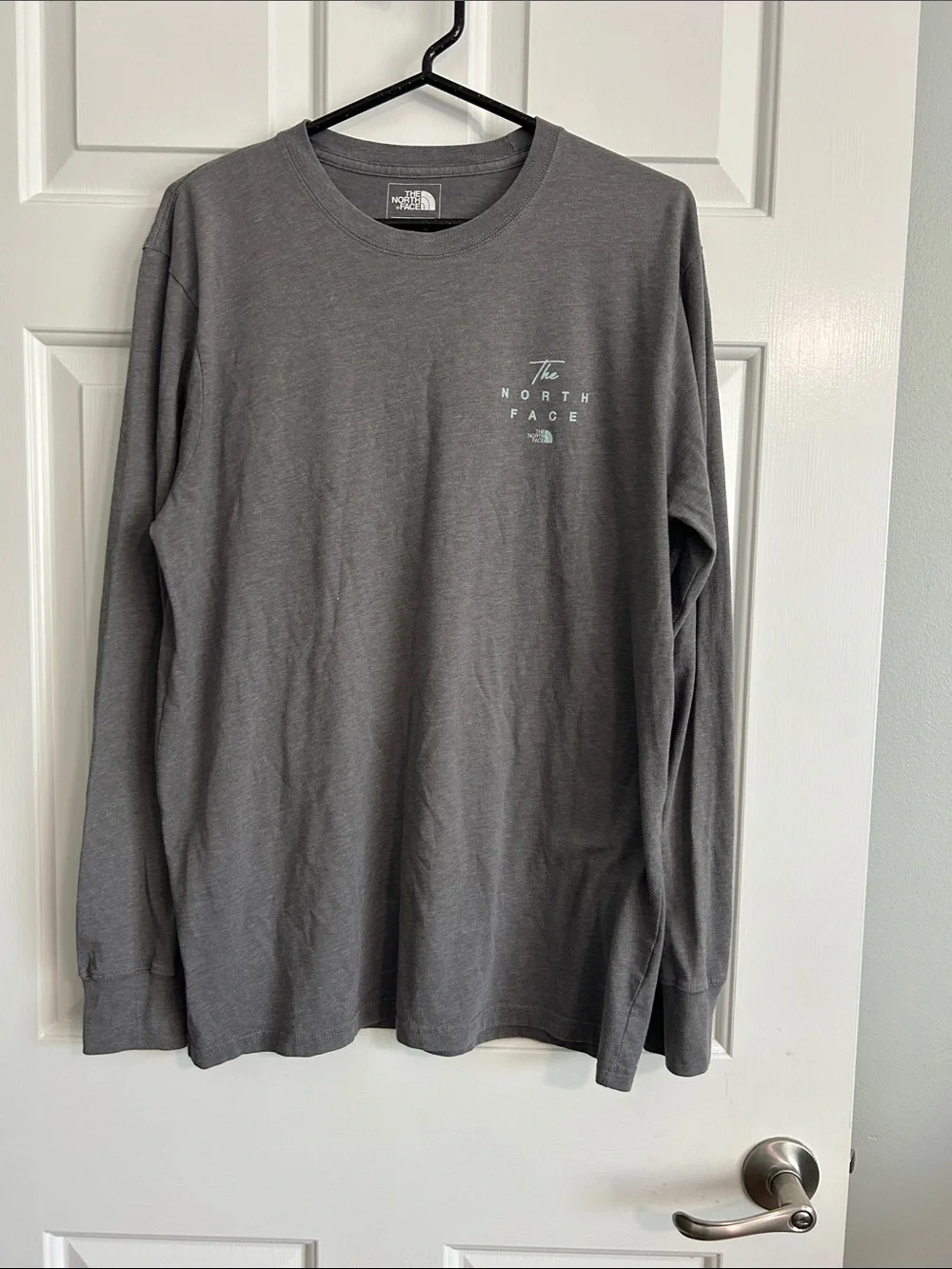 The North Face Men's Long-Sleeve Crew Tee - Charcoal